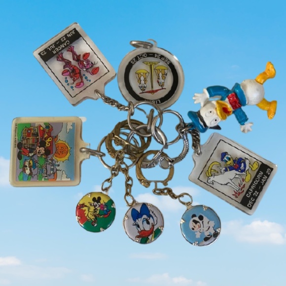 Disney Keychain LOT VINTAGE keychains Mickey Mouse - Picture 1 of 13